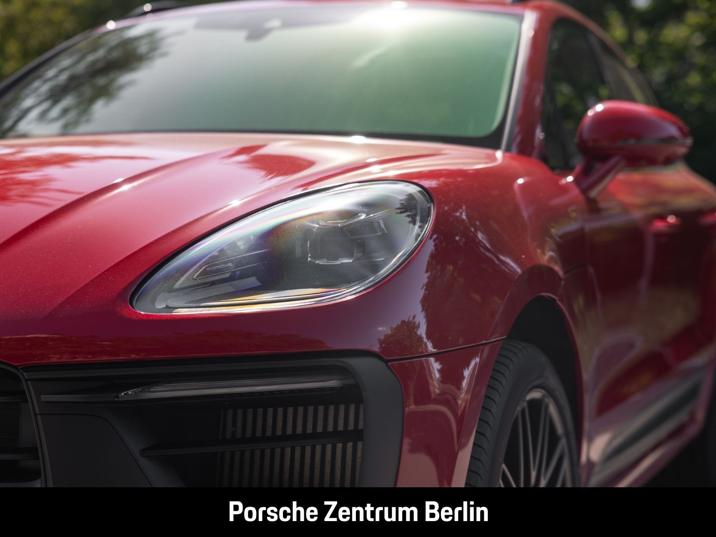 Porsche Macan GTS Karminrot Sportabgasanlage Panorama