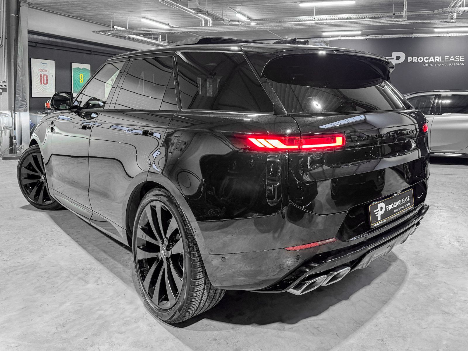 Range Rover Sport P530 V8 FIRST EDITION BLACK - Samsaru's Car Outlet