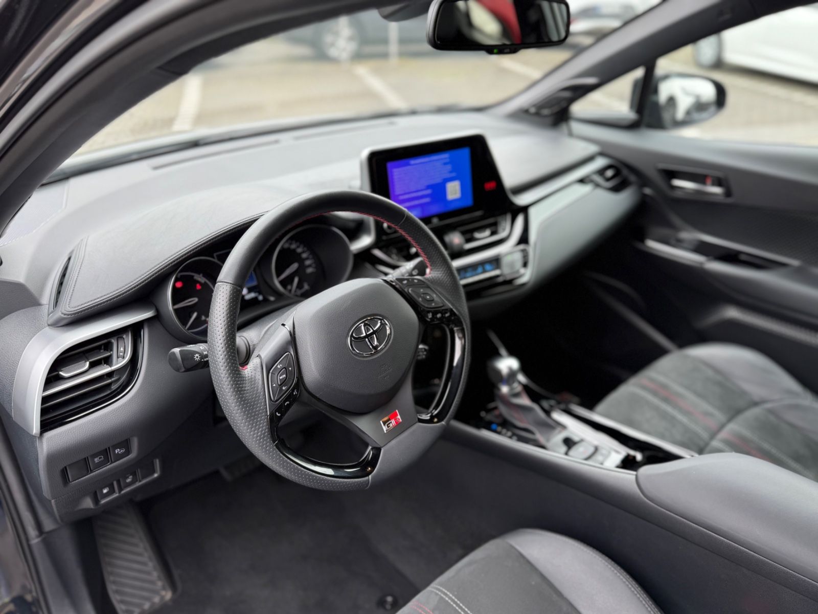 Toyota C-HR Hybrid GR Sport Black - Samsaru's Car Outlet