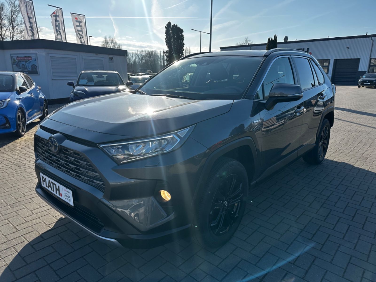 Toyota Hybrid 4x2 Club - Samsaru's Car Outlet