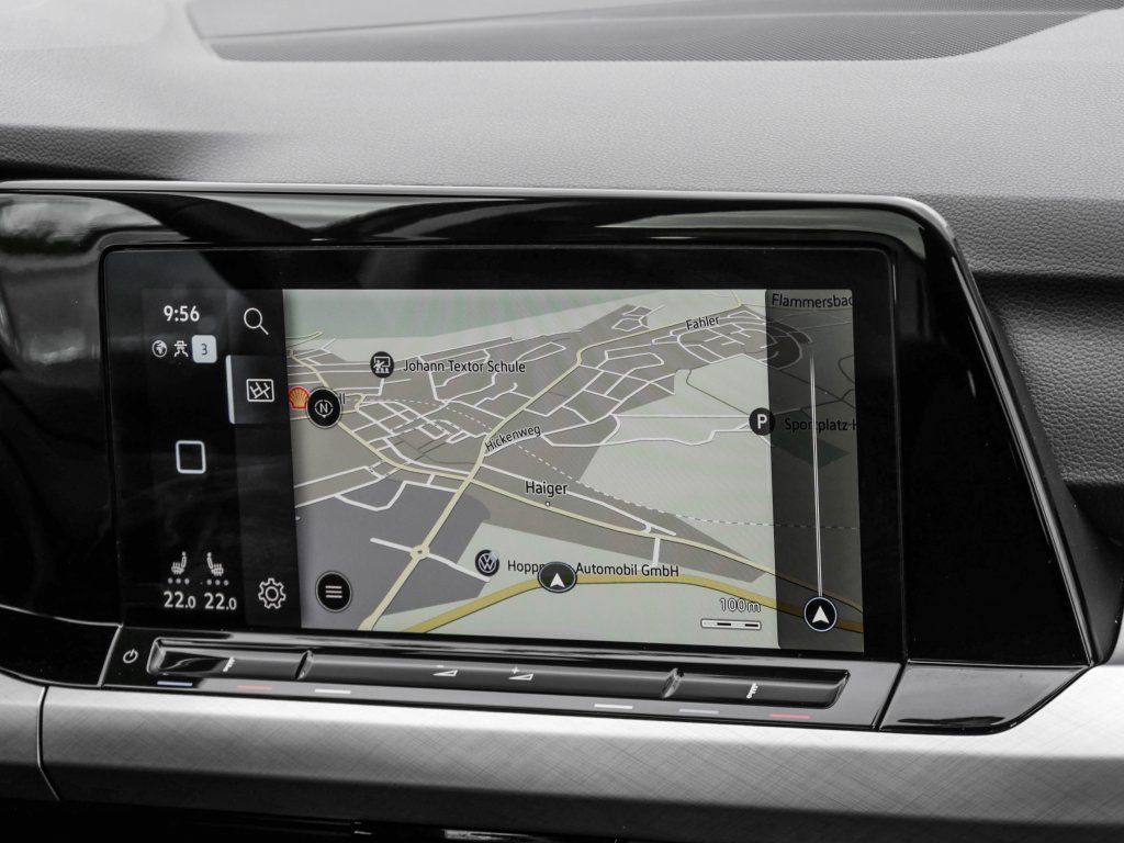 Volkswagen Golf Life 1.5 TSI - Samsaru's Car Outlet