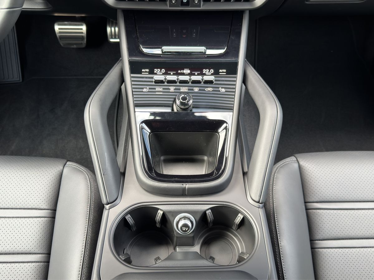 Porsche Cayenne E-Hybrid Coupe | Sportabgas | el. AHK |