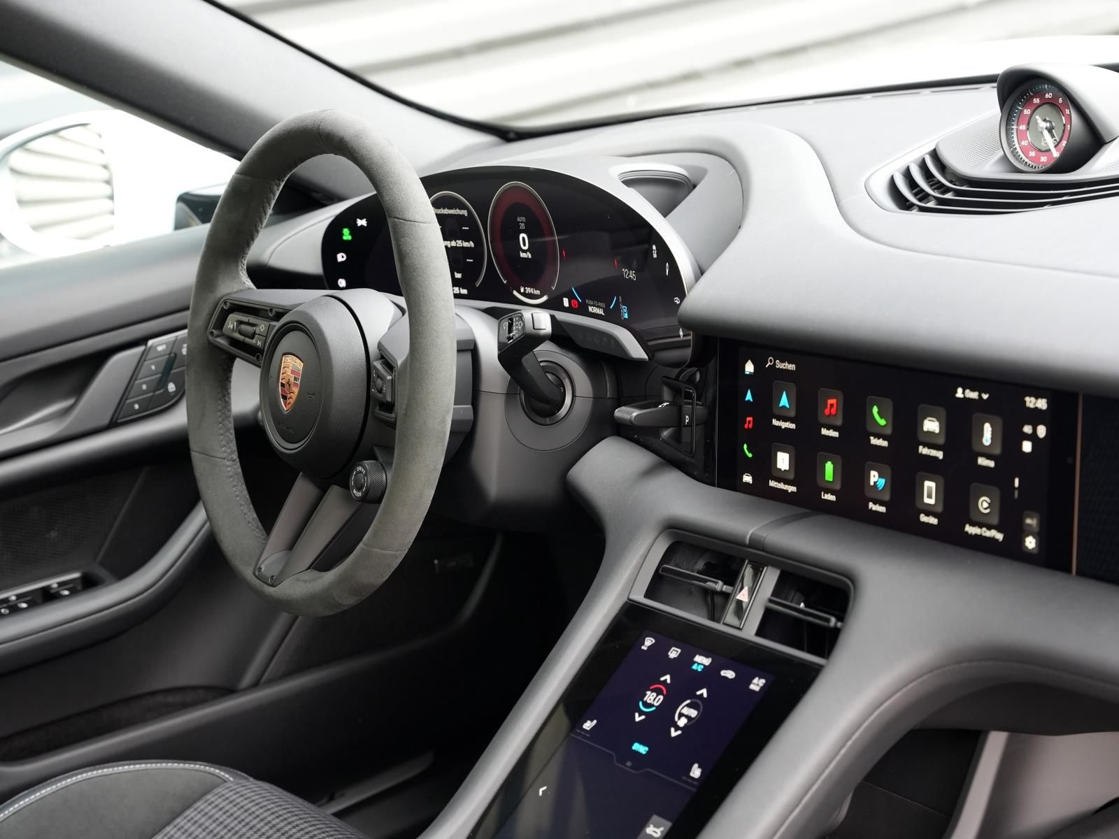 Porsche Taycan 4S Cross Turismo InnoDrive Surround-View