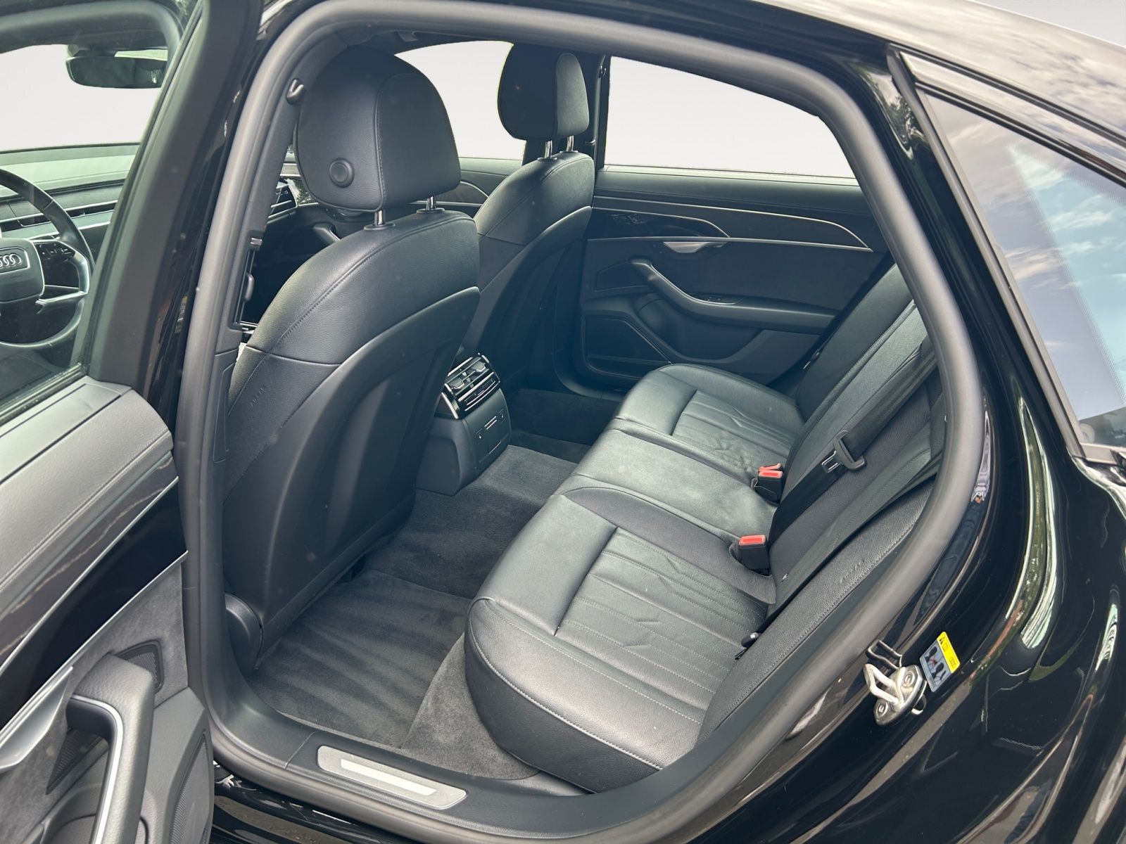 Audi A8 50 TDI quattro S-Line - Samsaru's Car Outlet