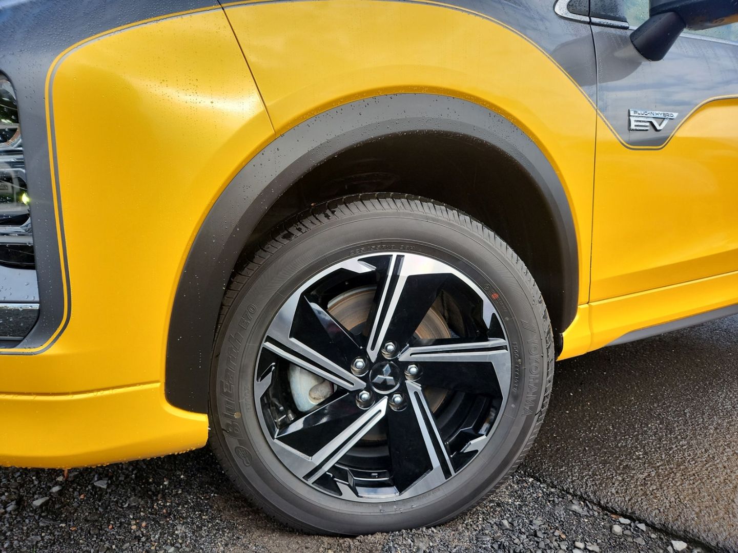Mitsubishi Eclipse Cross Plug-In Hybrid Top Pano Leder Head