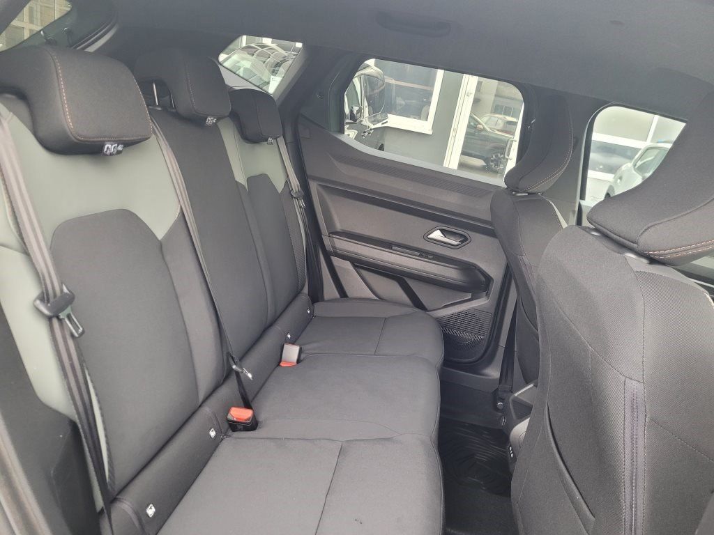 Dacia Duster Extreme TCe 130 4x4 - Samsaru's Car Outlet