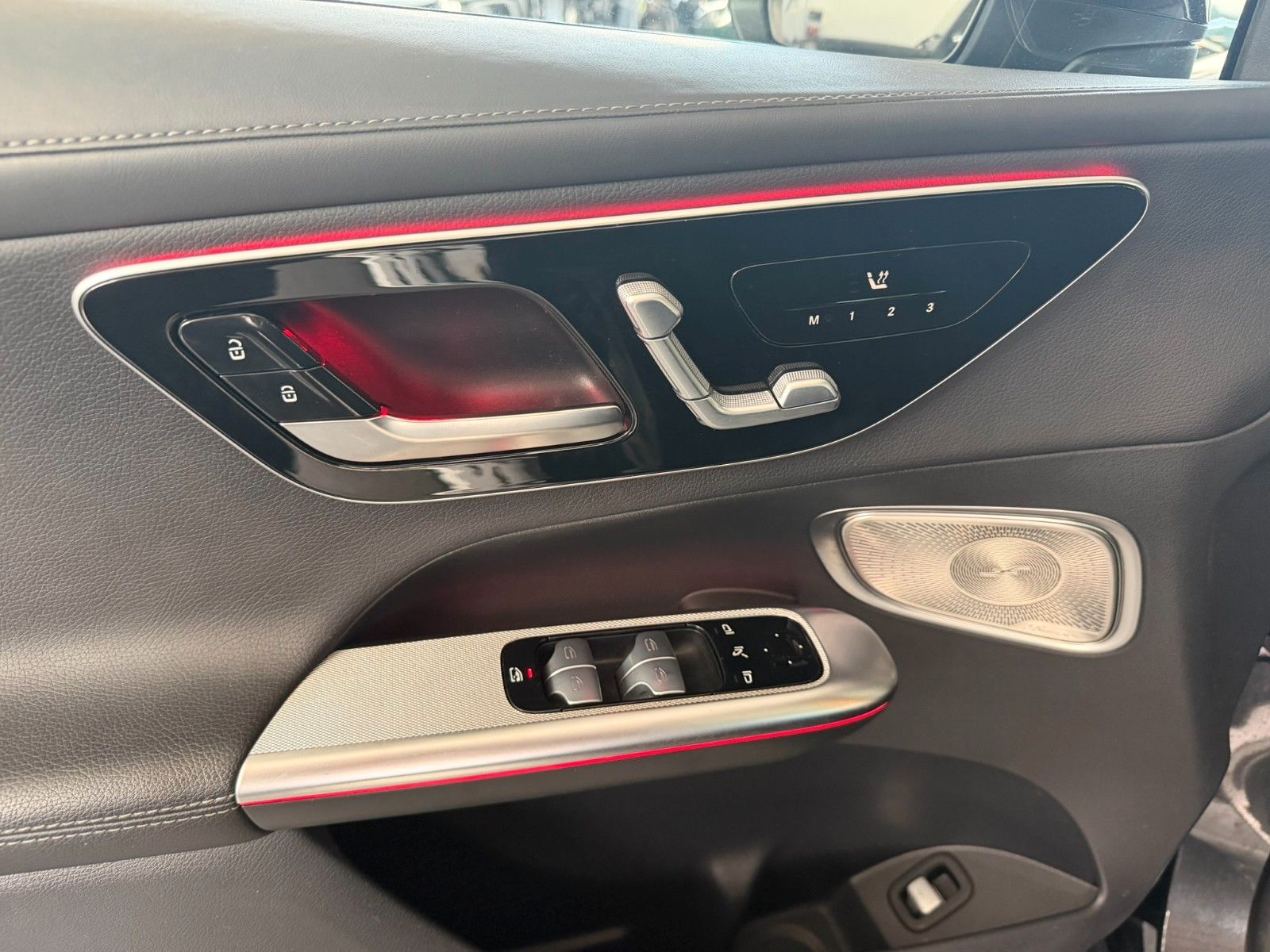 Mercedes-Benz GLC 300 de 4M/AMG/HUD/MEM/360/PANO/BURM/AHK