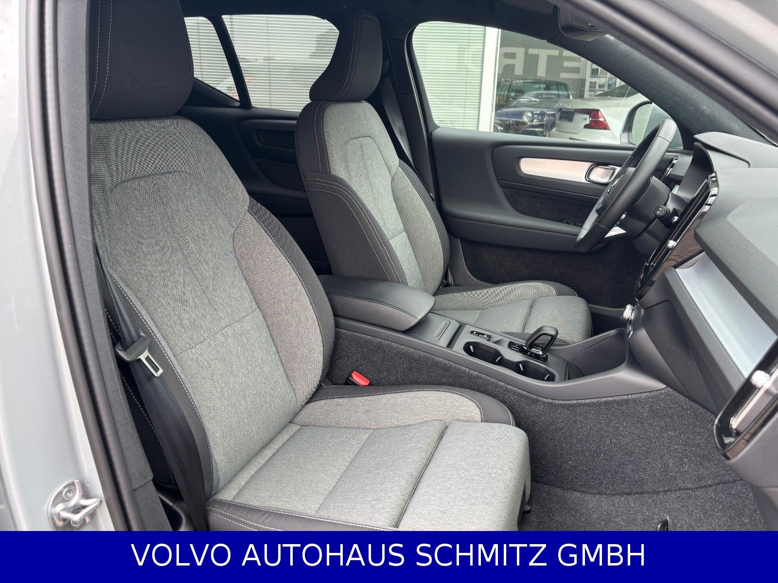 Volvo XC40 B4 Core AHK BLIS ACC Standheizung