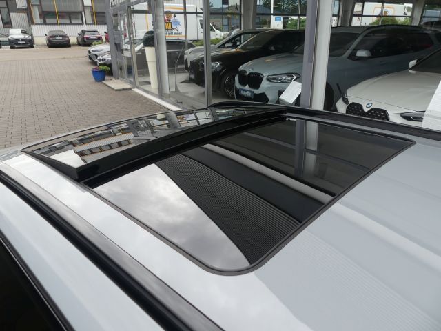 BMW 320 d xDriv Tou M Sport PRO ACC°Pano-Mem.°Stdhzg