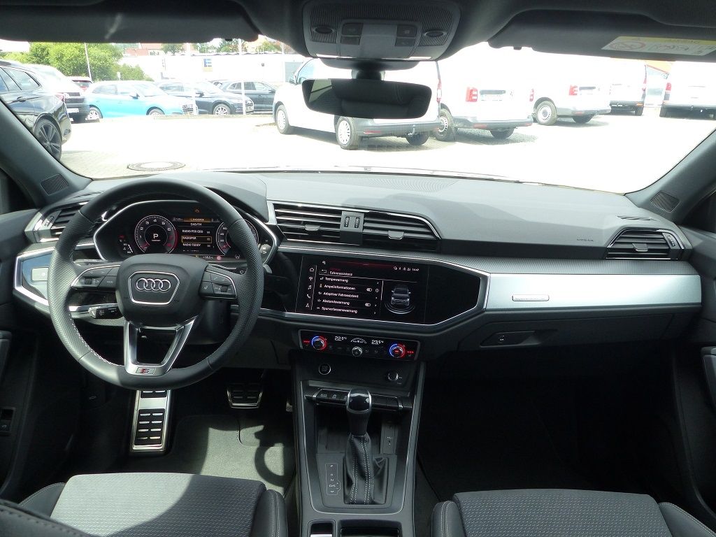 Audi Q3 Sportback 40 TFSI quattro S line - Samsaru's Car Outlet