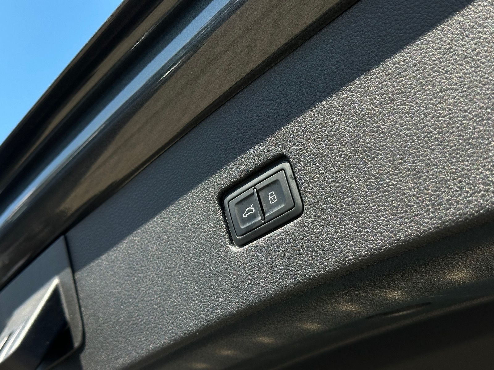 Audi Q8 50 TDI quat.tipt. S LINE+AHZV+AIR+STHZG+LASER