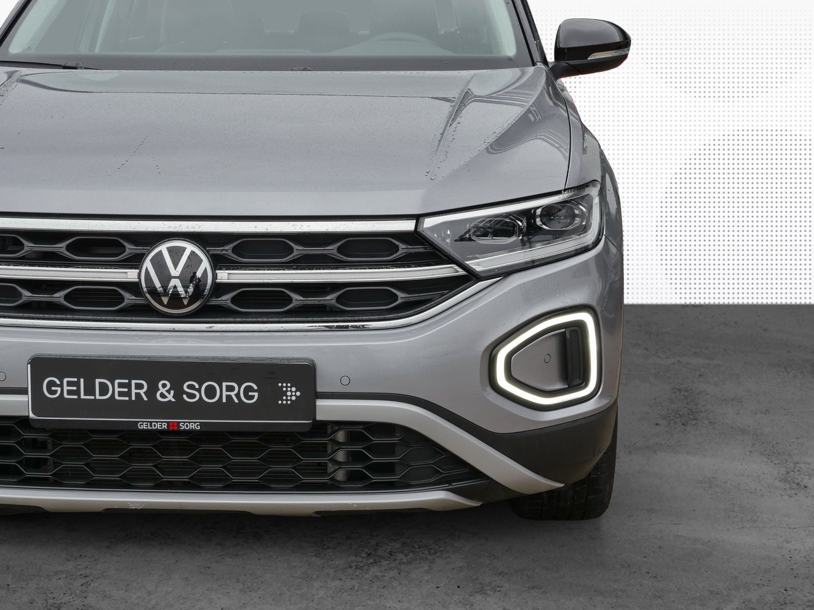 Volkswagen T-Roc Style 1.0 TSI - Samsaru's Car Outlet