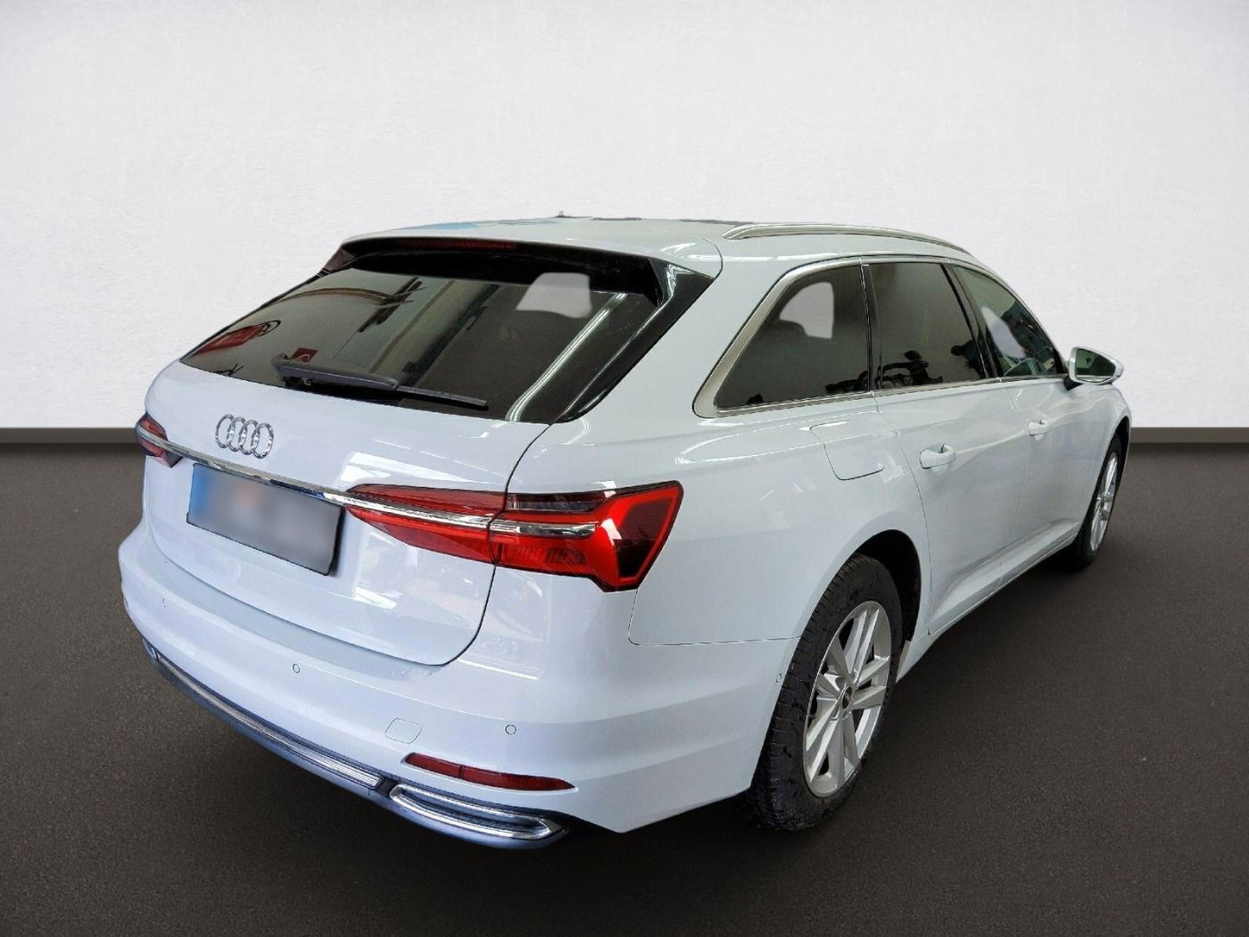 Audi A6 Avant 2.0 TDI Business Tour - Samsaru's Car Outlet