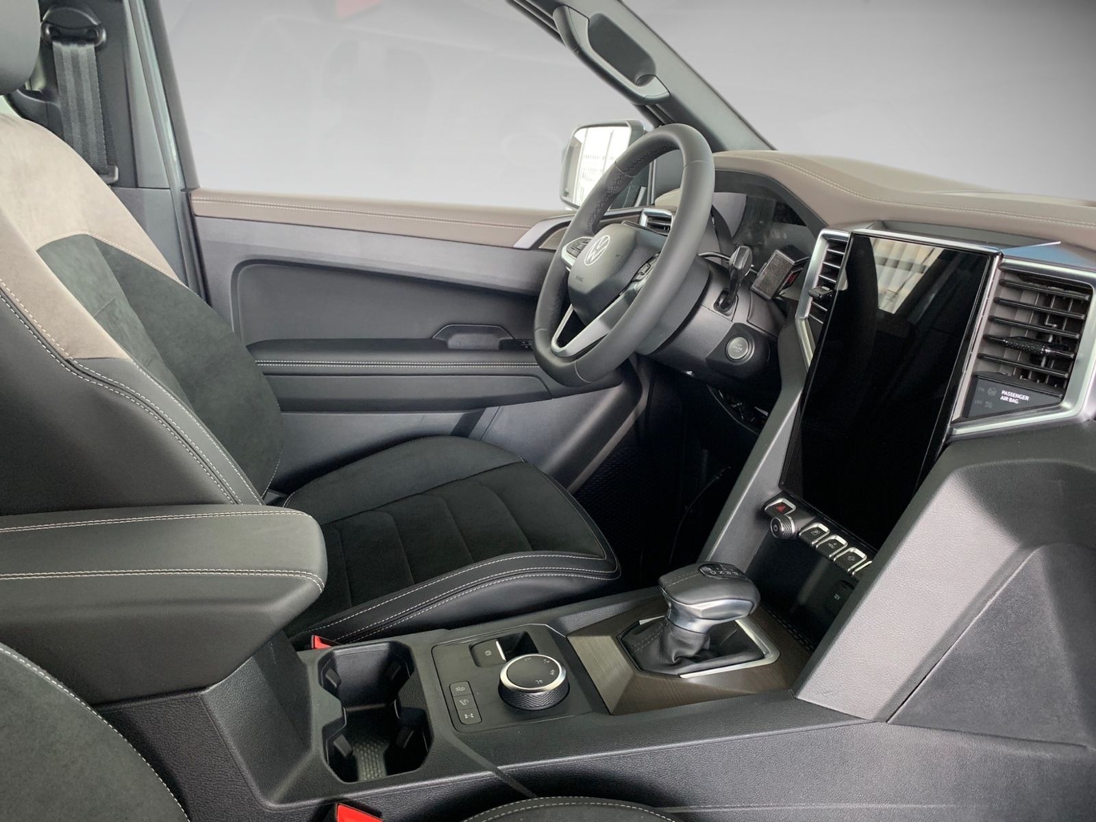 Volkswagen Amarok 3.0 TDI DSG 4M - Samsaru's Car Outlet