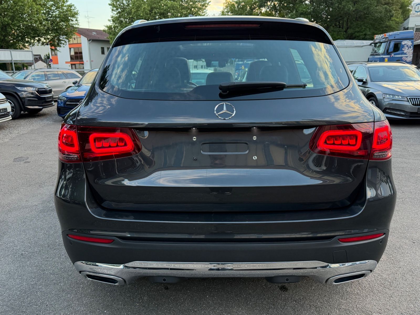 Mercedes-Benz GLC 300 d 4Matic *Exclusive+Head-up+Pano+AHK*