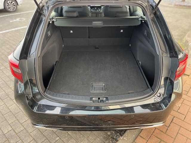 Toyota Corolla Touring Sports 1.8 Hybrid - LED, NAVI, S