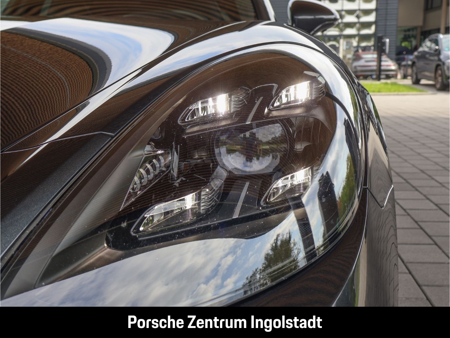 Porsche Panamera GTS Sport Turismo, el AHK, PDCC, Sport