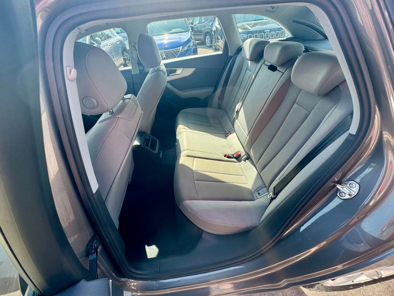 Audi A4 Avant 2.0 Tdi - Samsaru's Car Outlet
