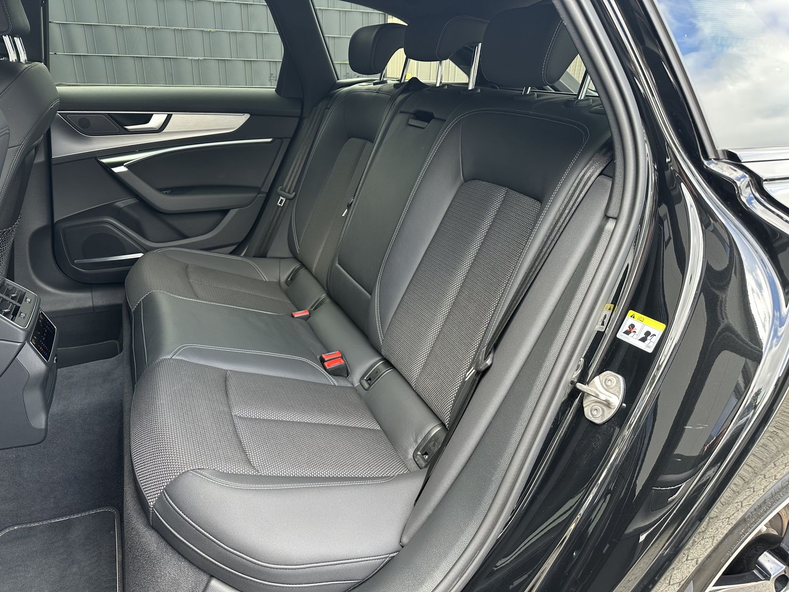 Audi A6 Avant 45 TFSI Qu S-Line NAV+LED+B&O+360°+AHK