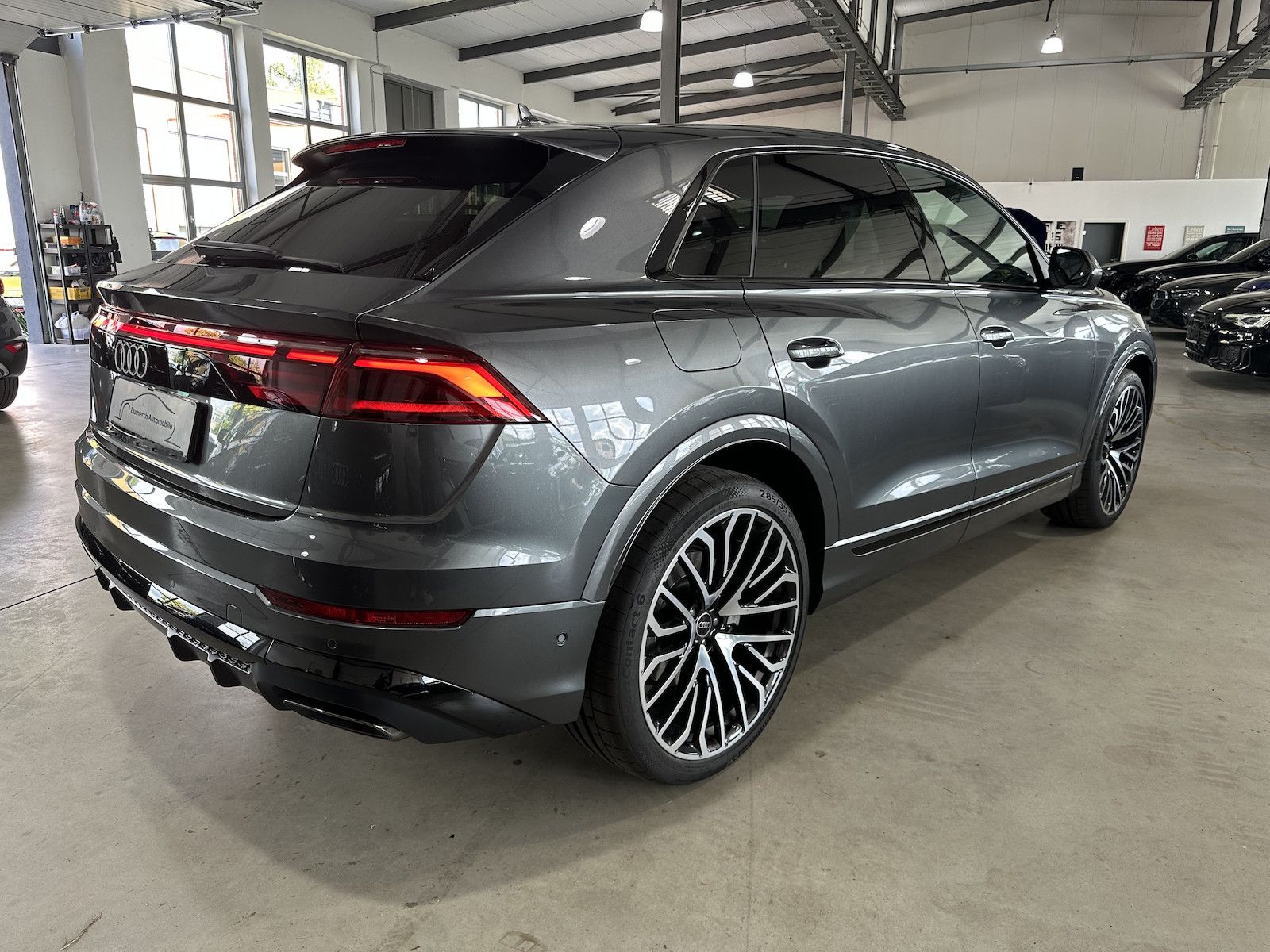 Audi Q8 45 Tdi quattro S Line - Samsaru's Car Outlet