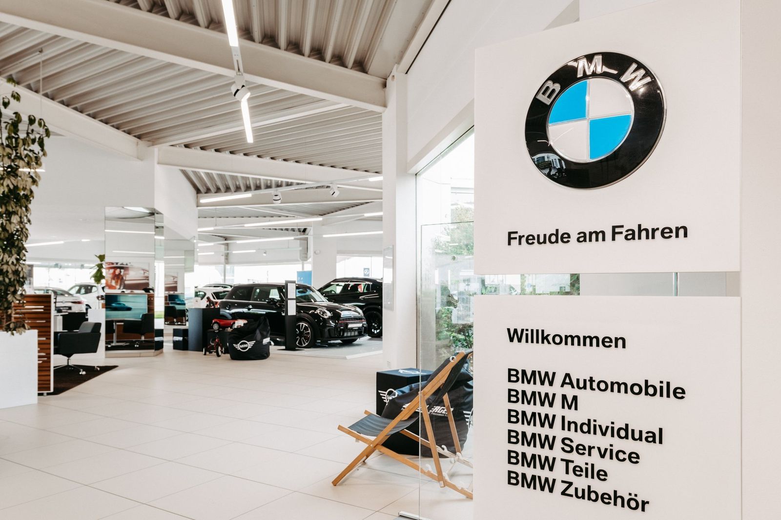 BMW X1 xDrive20d xLine - Samsaru's Car Outlet