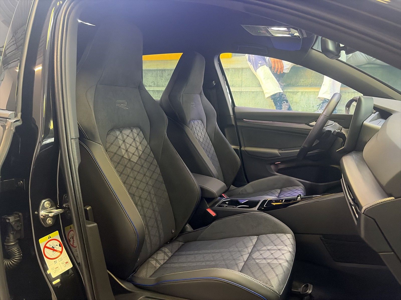 Volkswagen Golf R-Line 1.5 TSI DSG LED+ACC+PDC+LM-Felgen