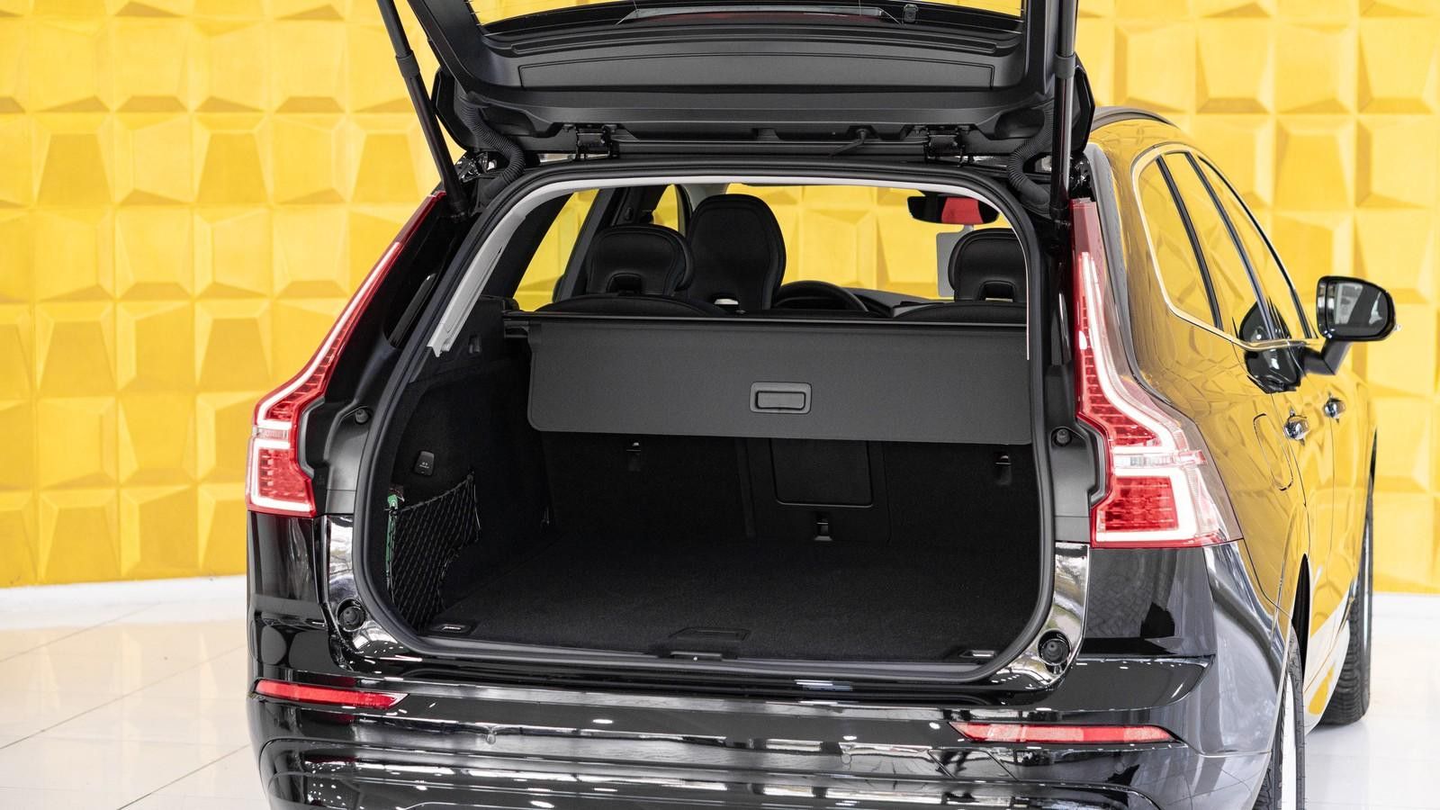 Volvo XC 60 - Samsaru's Car Outlet