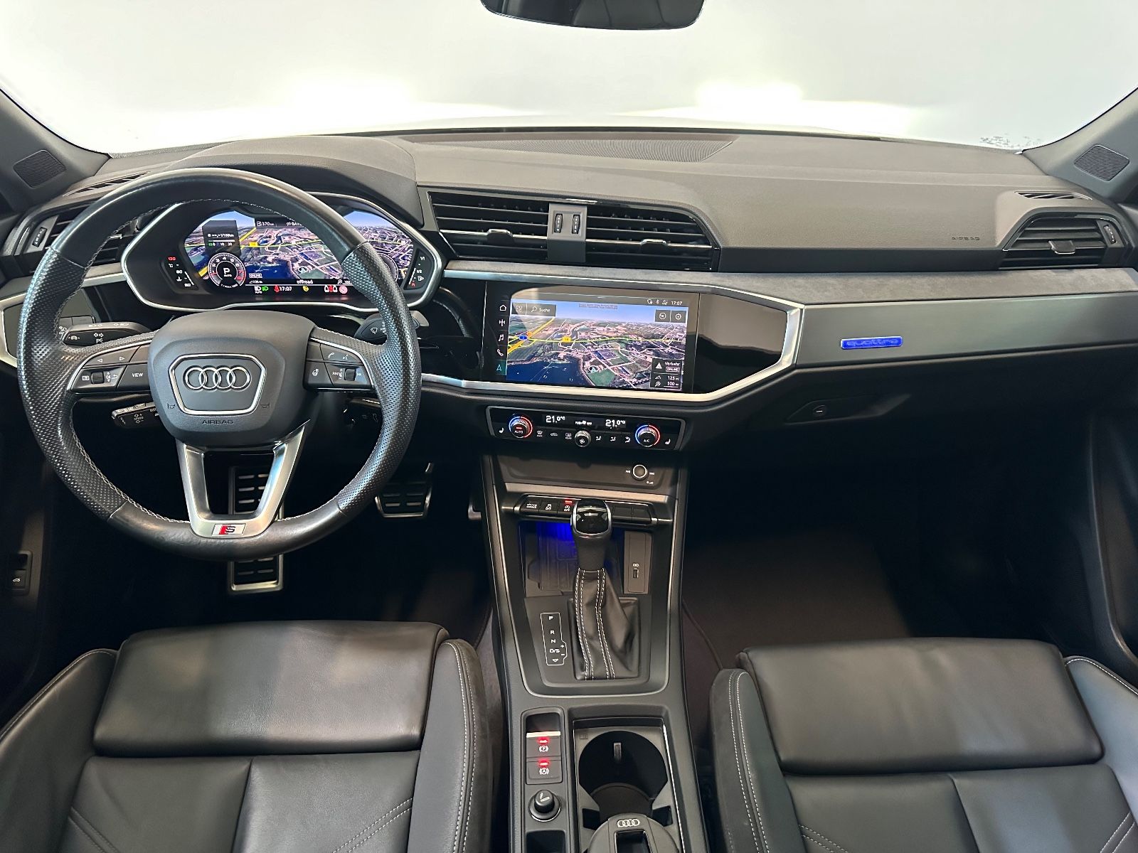 Audi Q3 Sportback 45 TFSI qu S line - Samsaru's Car Outlet
