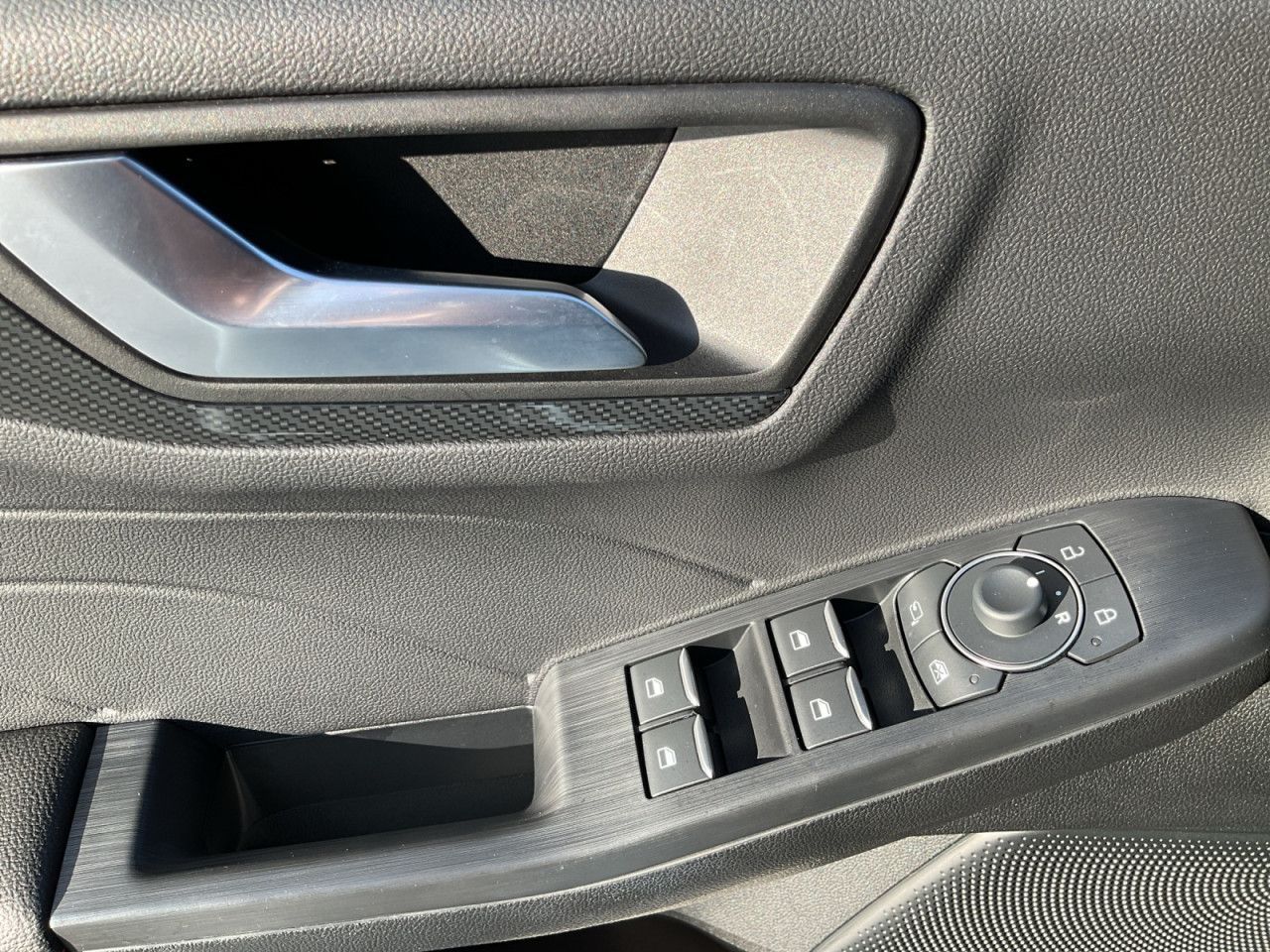 Ford Kuga ST-Line - Samsaru's Car Outlet