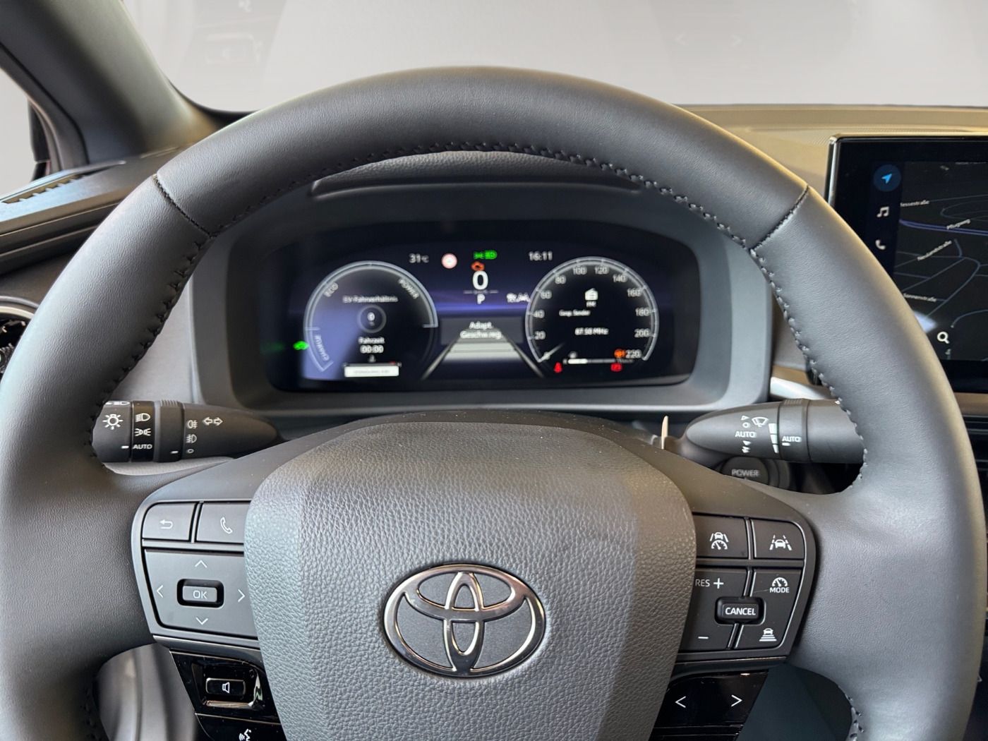 Toyota C-HR 1.8 Hybrid Team D mit Technik-Paket AUT