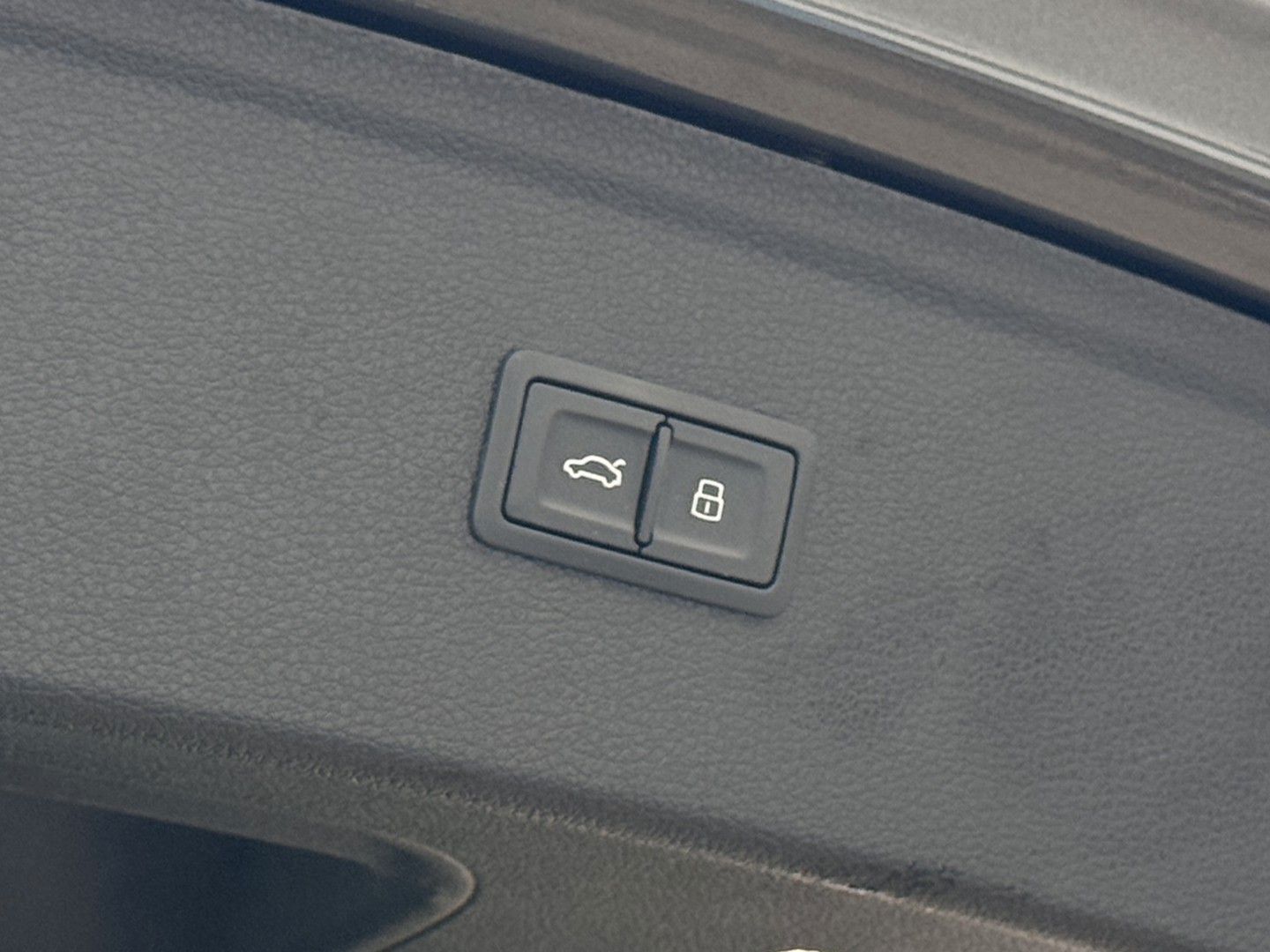 Audi Q5 40 TDI quattro S line - Samsaru's Car Outlet