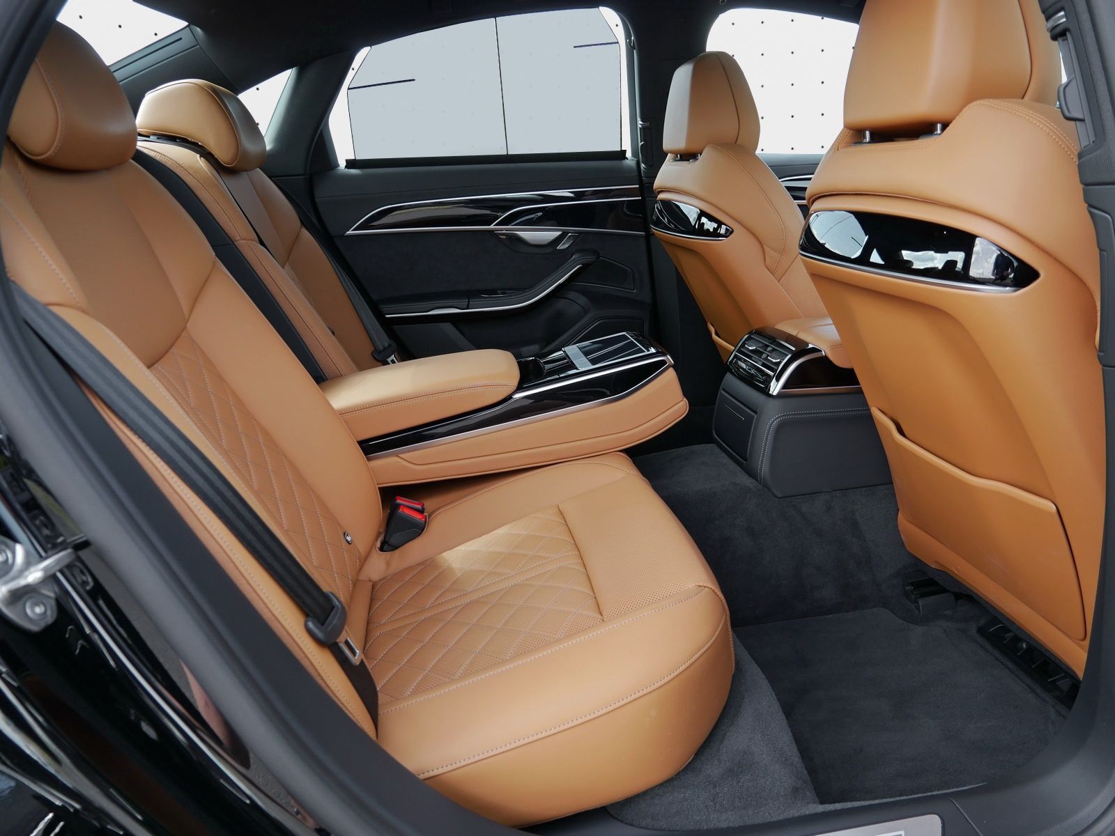 Audi A8 60 TFSI qu. S line - Samsaru's Car Outlet