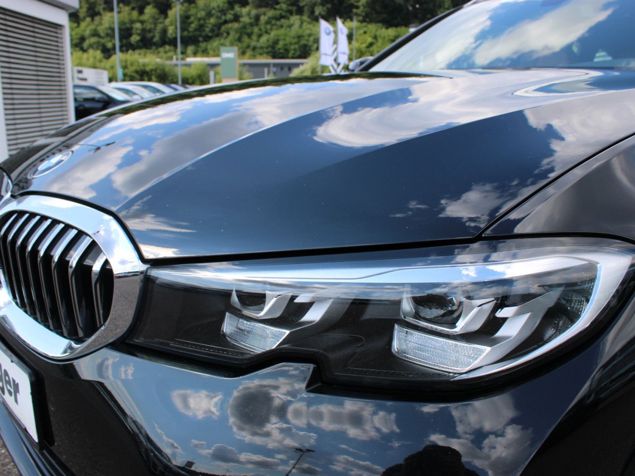 BMW 320d T - Samsaru's Car Outlet