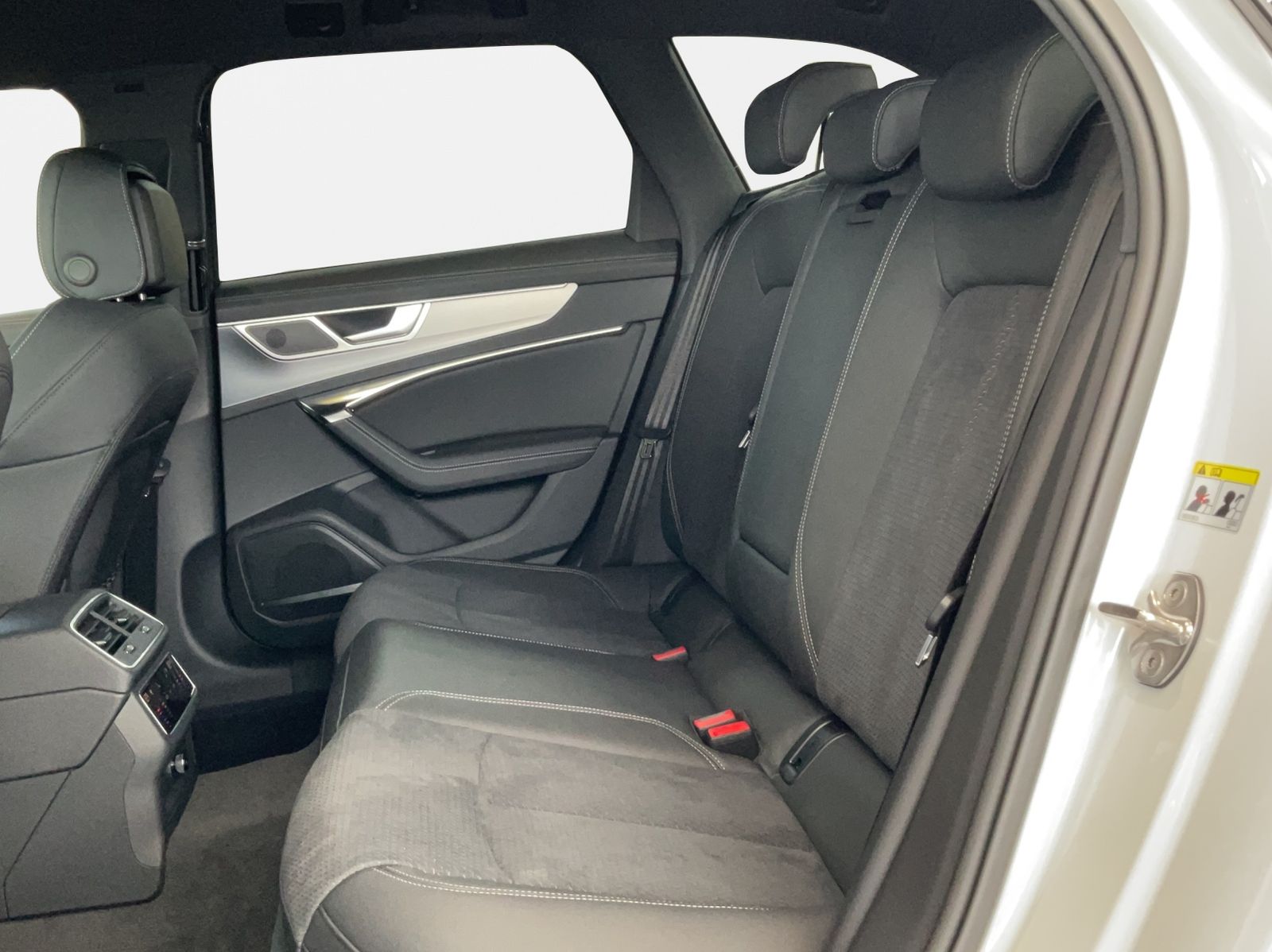 Audi A6 Avant 45 TFSI quattro S tronic S line | AHK |