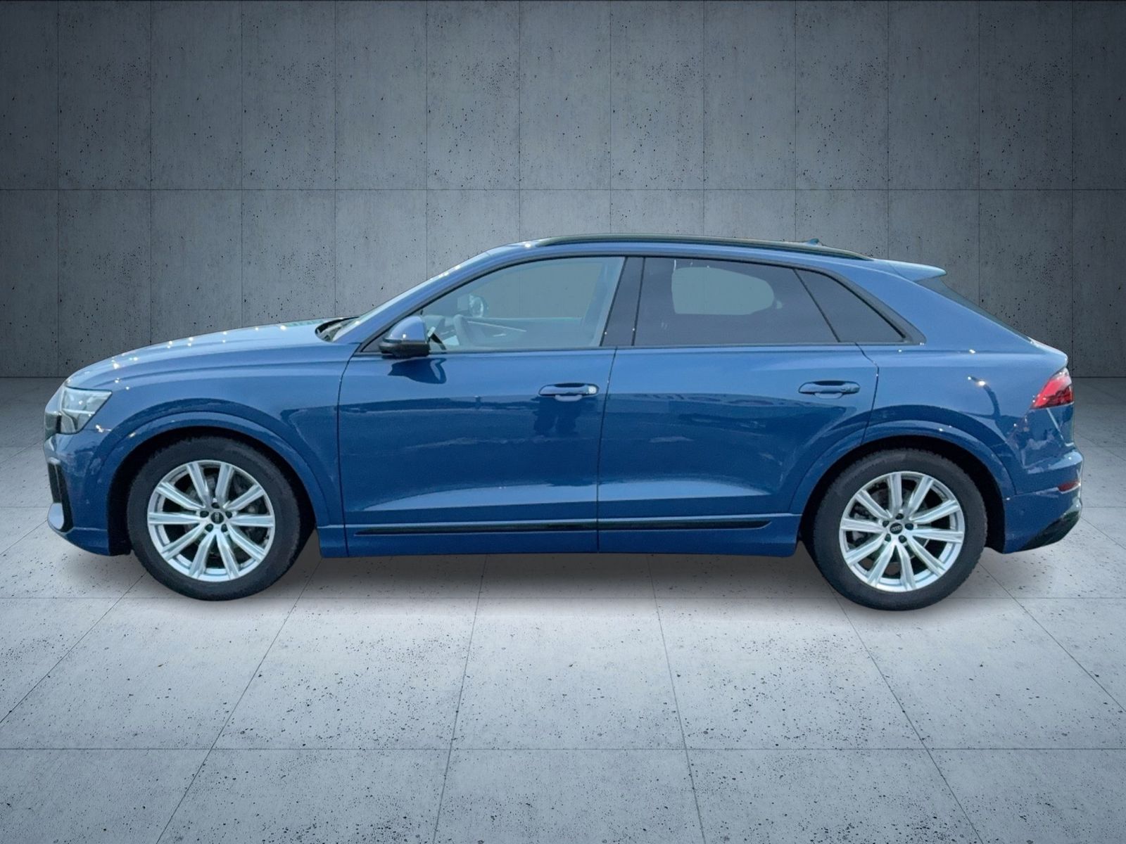 Audi Q8 SUV 50 TDI qu. tiptr. Luft PANO AHK 22 HUD
