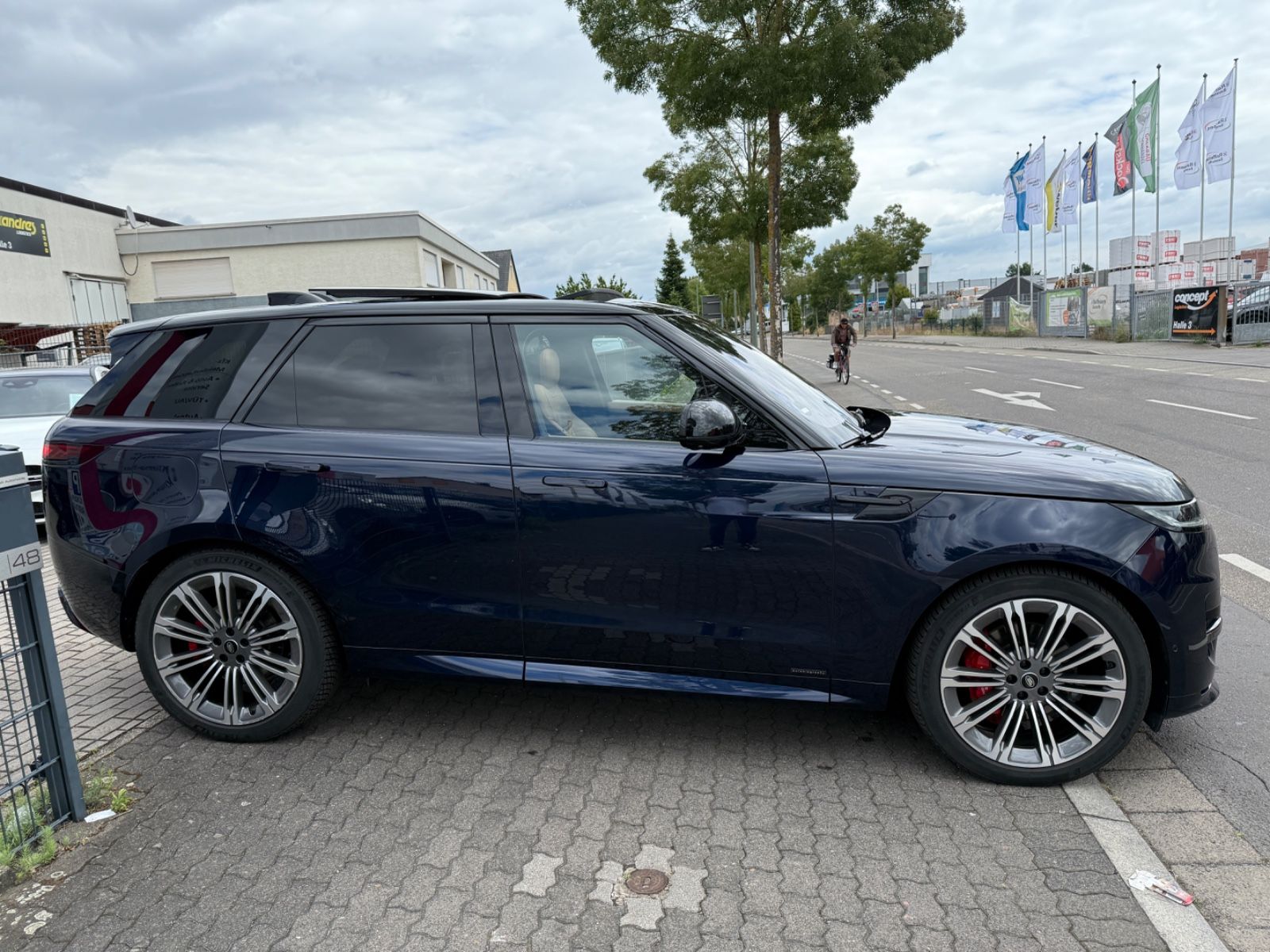 Range Rover Sport Autobiography - Samsaru's Car Outlet
