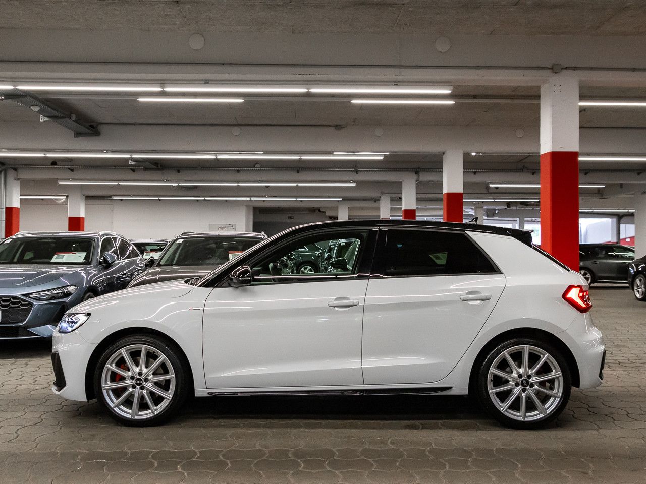 Audi A1 Sportback 35 TFSI S line - Samsaru's Car Outlet