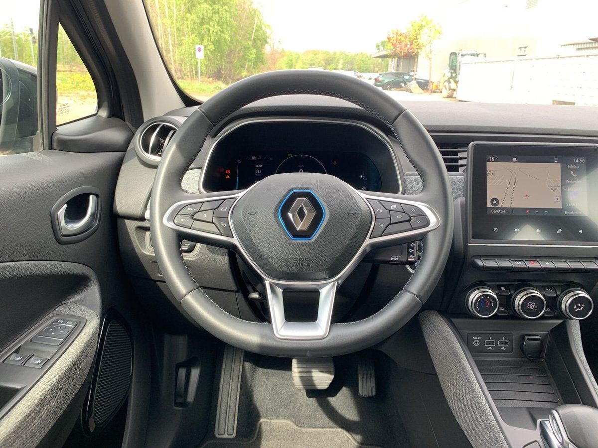 Renault ZOE EXPERIENCE - Samsaru's Car Outlet