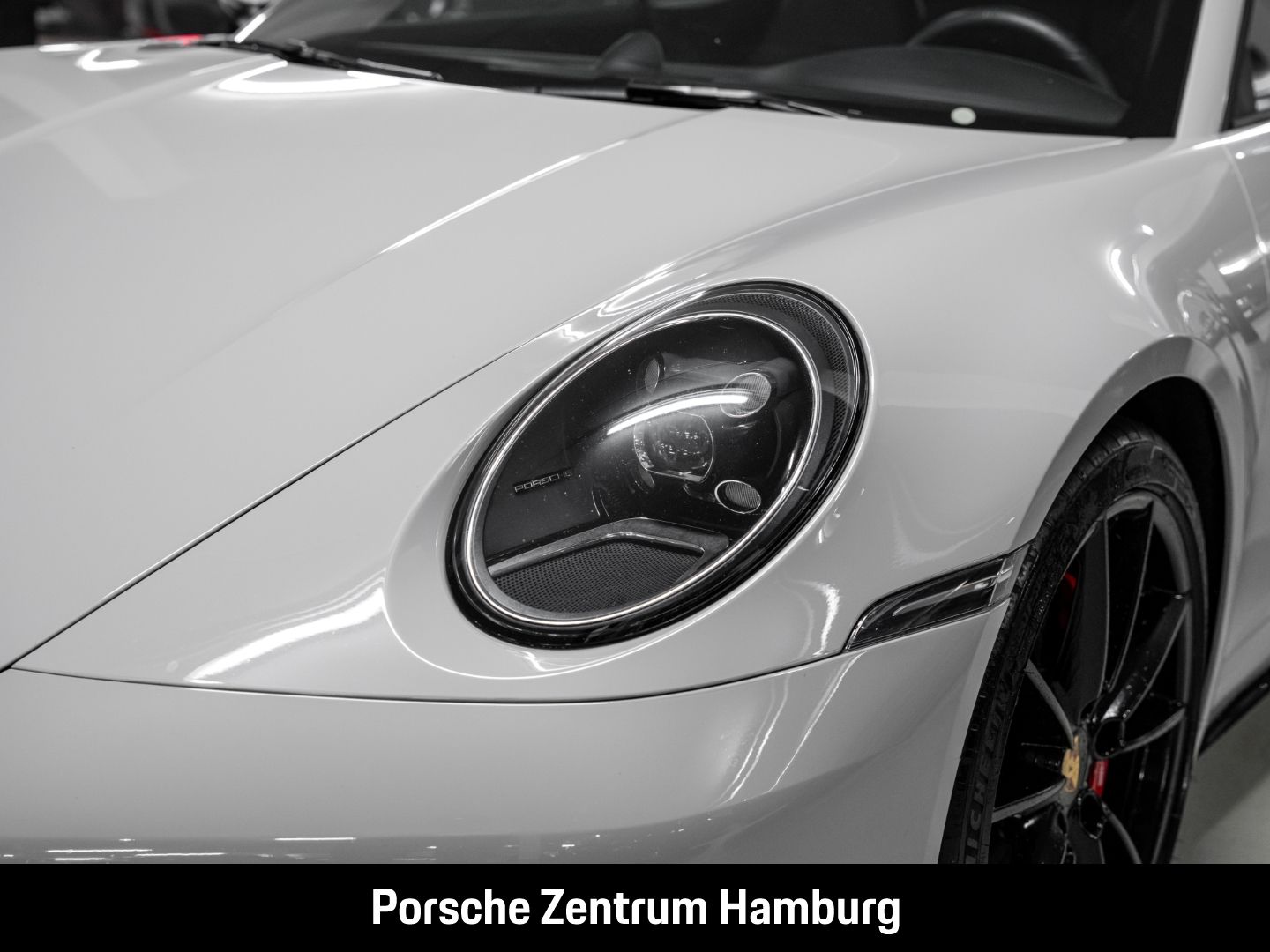 Porsche 992 (911) Carrera 4S Cabriolet Sportabgas BOSE