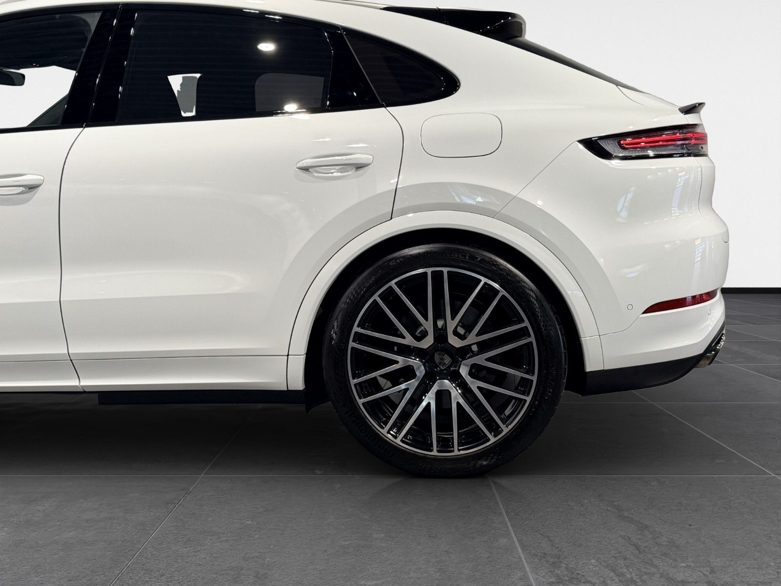 Porsche Cayenne Coupe Turbo E-Hybrid*HA-Lenk*InnoDri*HUD