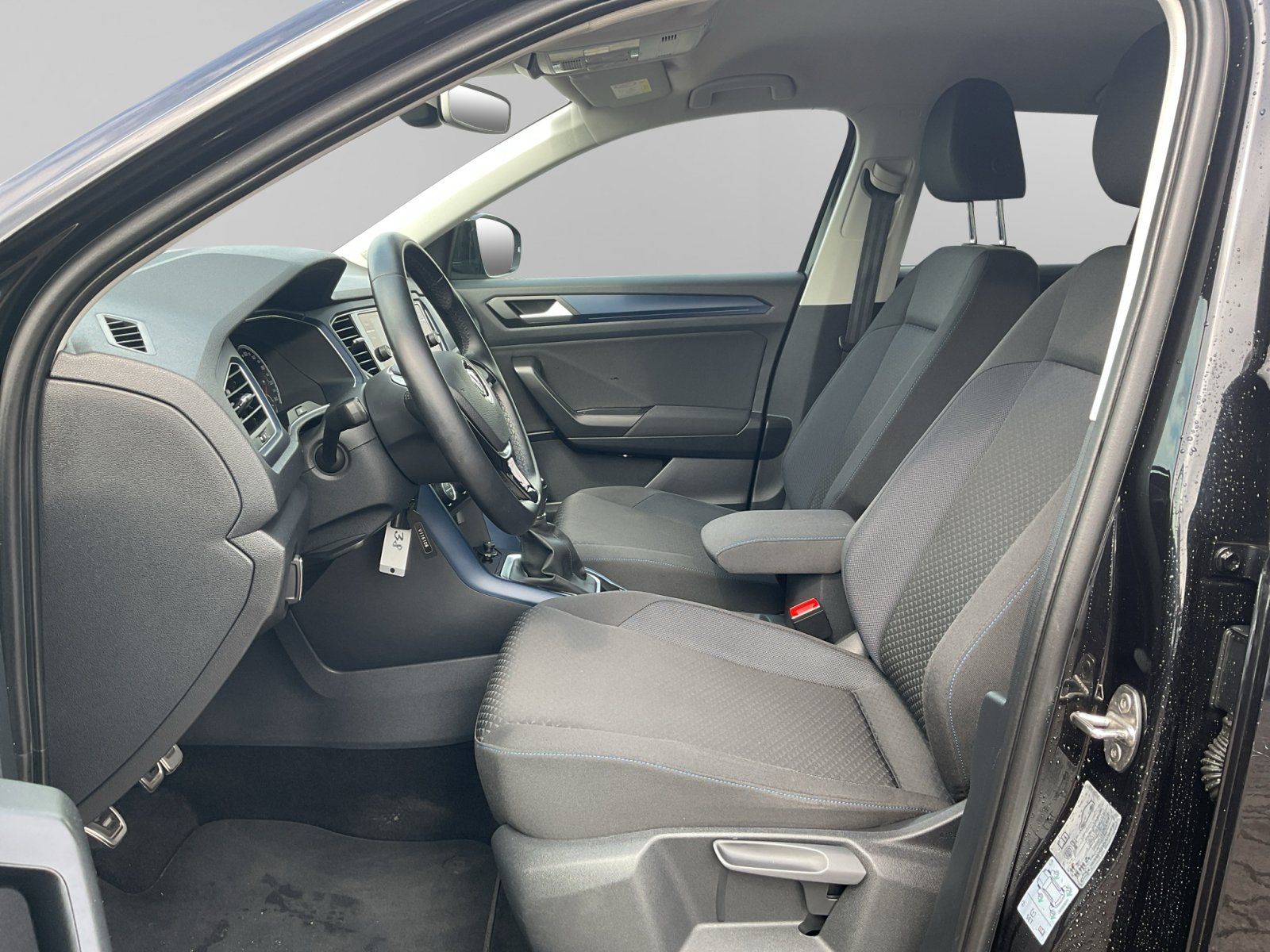 Volkswagen T-Roc 1.5 TSI United - Samsaru's Car Outlet
