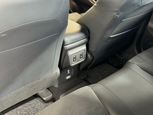 Mitsubishi Eclipse Cross Mitsubishi Plug-In Hybrid Plus MJ2