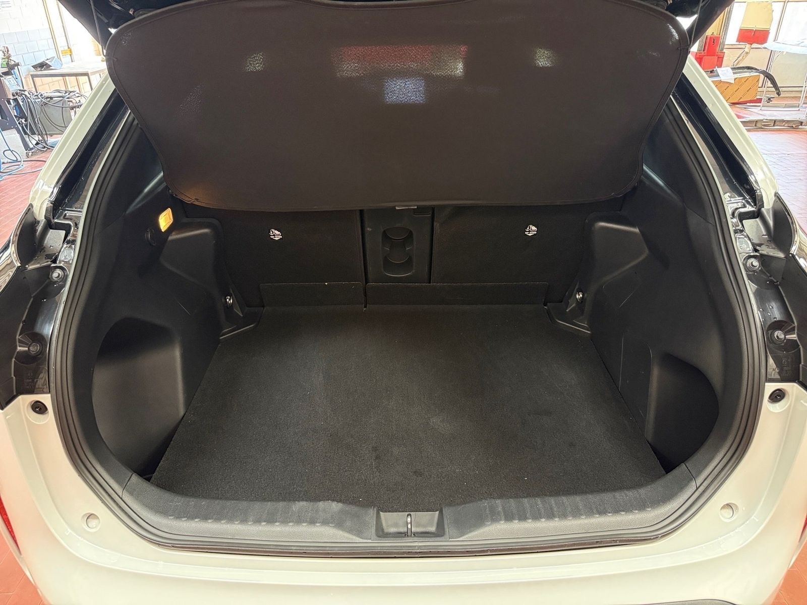 Toyota Yaris Cross 1.5 GR Sport HUD,KlimaA,LED,LM 18