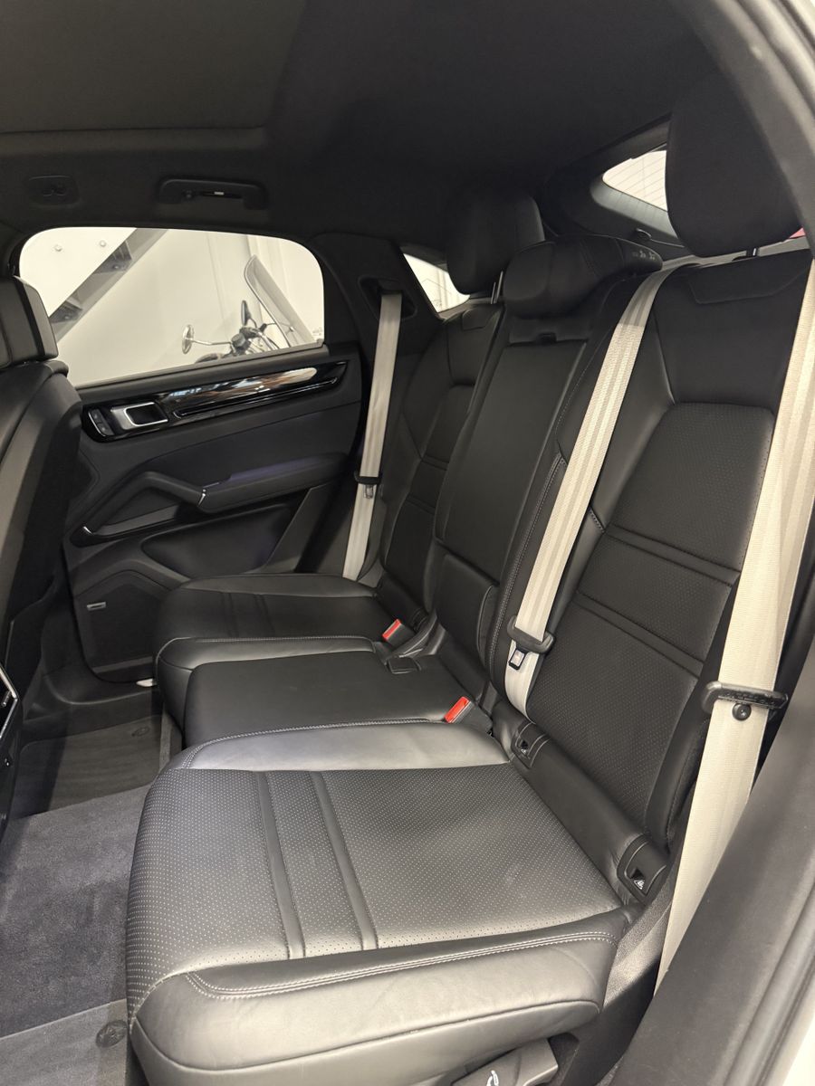 Porsche Cayenne Coupé Platinum Edition, Approved, FULL