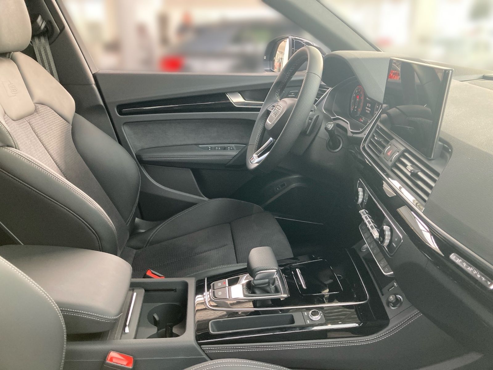 Audi Q5 S-Line - Samsaru's Car Outlet