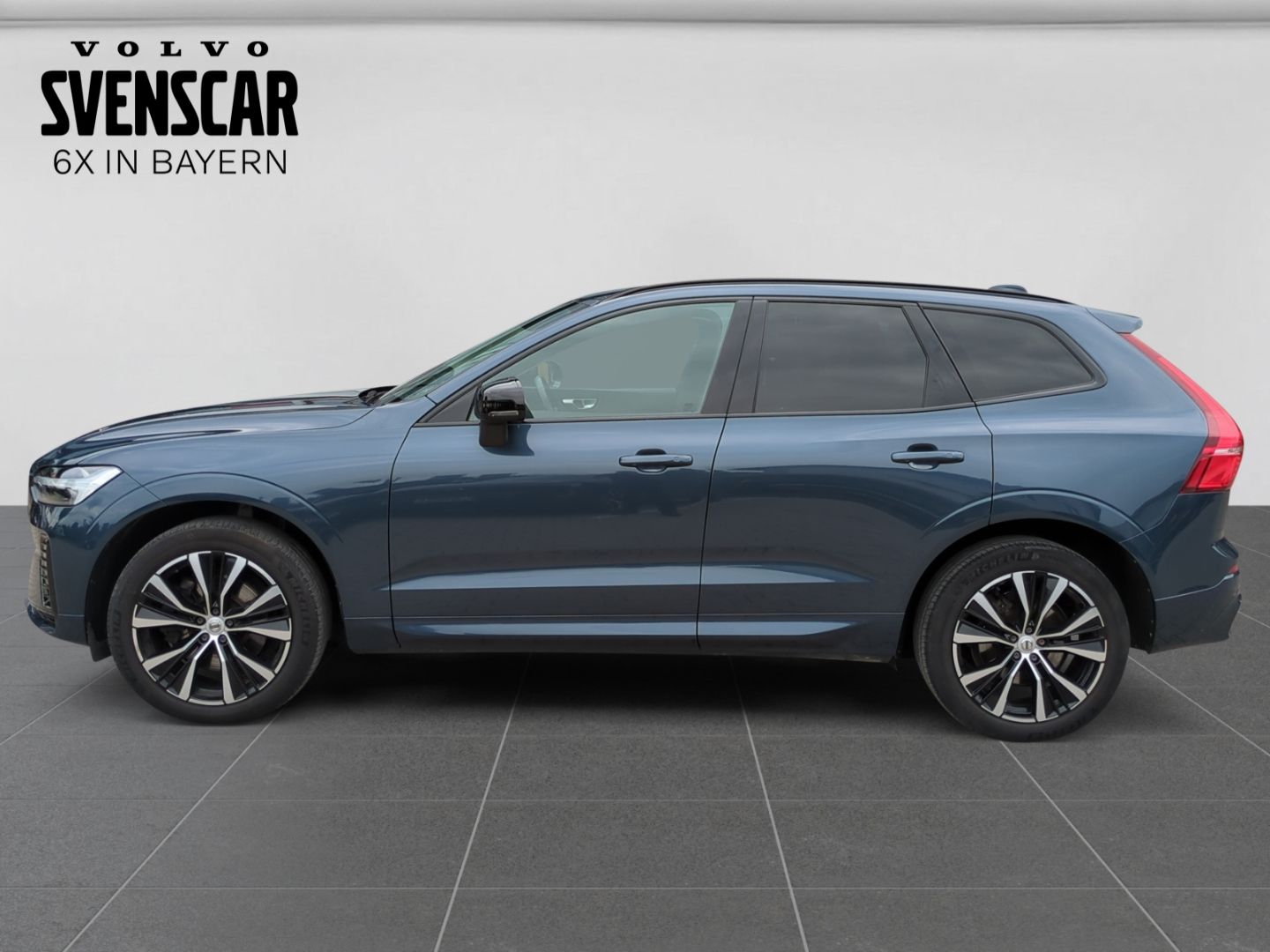 Volvo XC60 Plus Dark B5 AWD Pano Leder Navi LED ACC Di