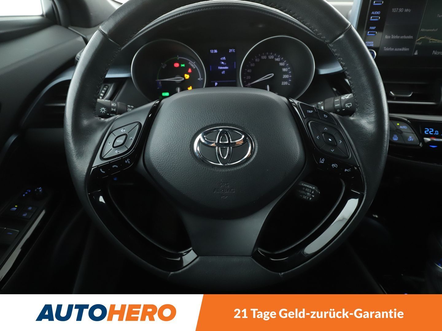 Toyota C-HR 2.0 Hybrid Team - Samsaru's Car Outlet