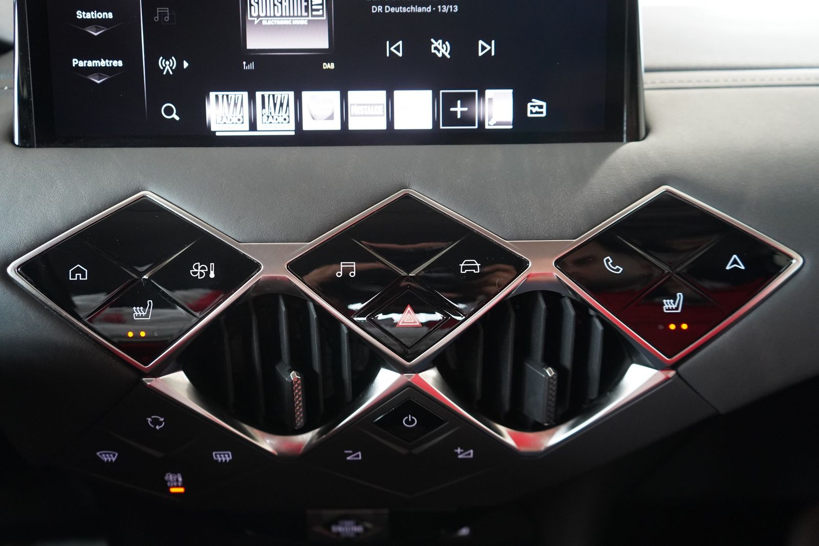 DS Automobiles DS 3  Crossback PureTech 130 Aut. LED ACC Navi 3