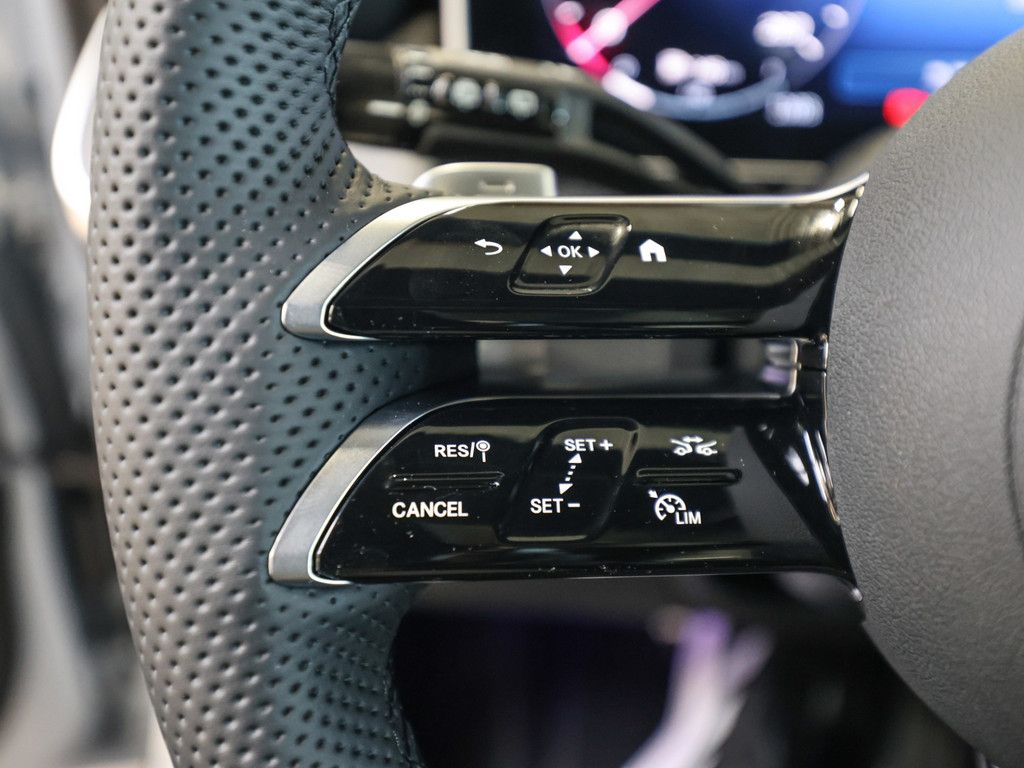 Mercedes-Benz GLC 220 d 4M AMG Edition AHK Distr. LED Pano Nav