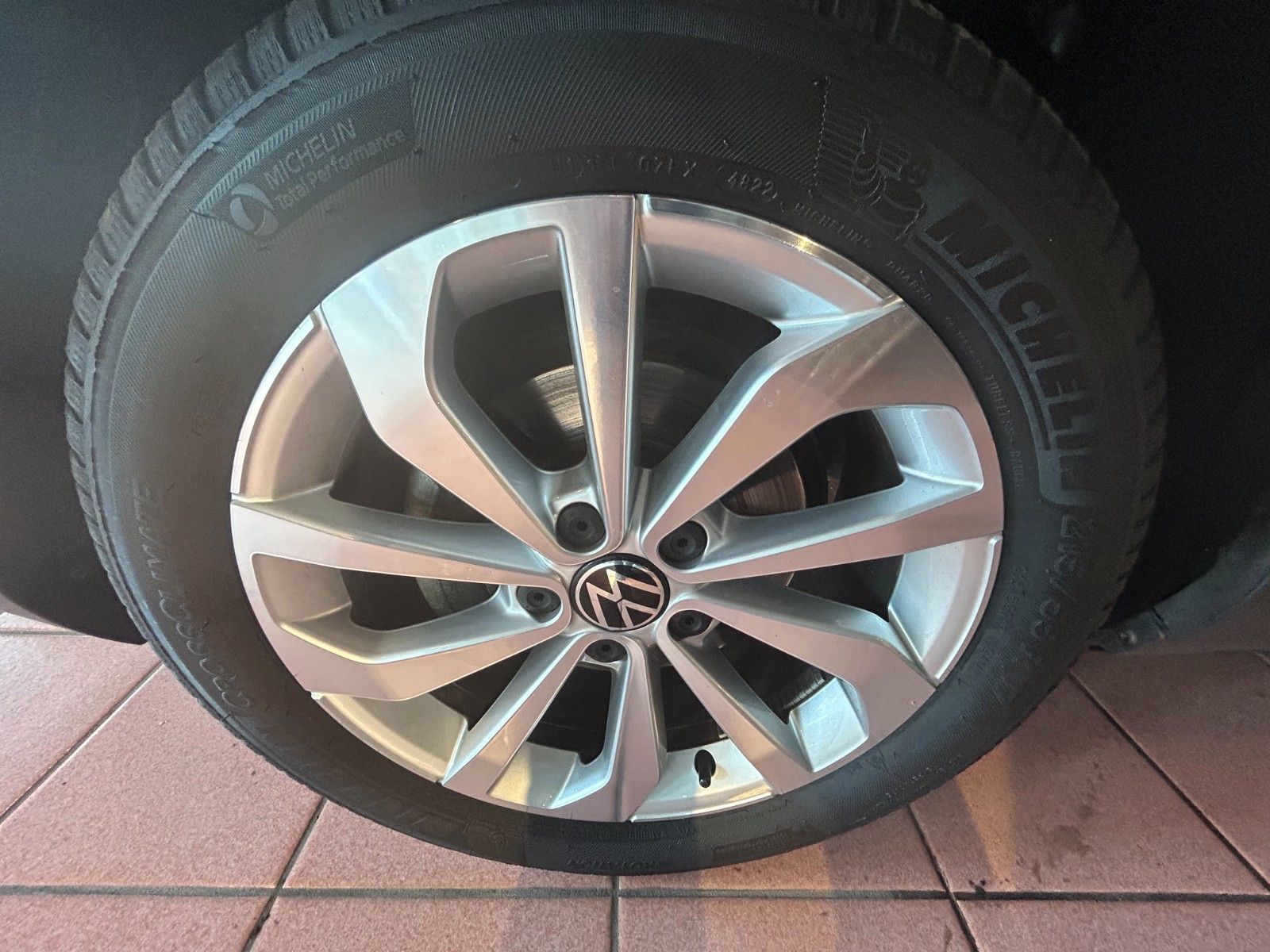 Volkswagen T-ROC Life - Samsaru's Car Outlet